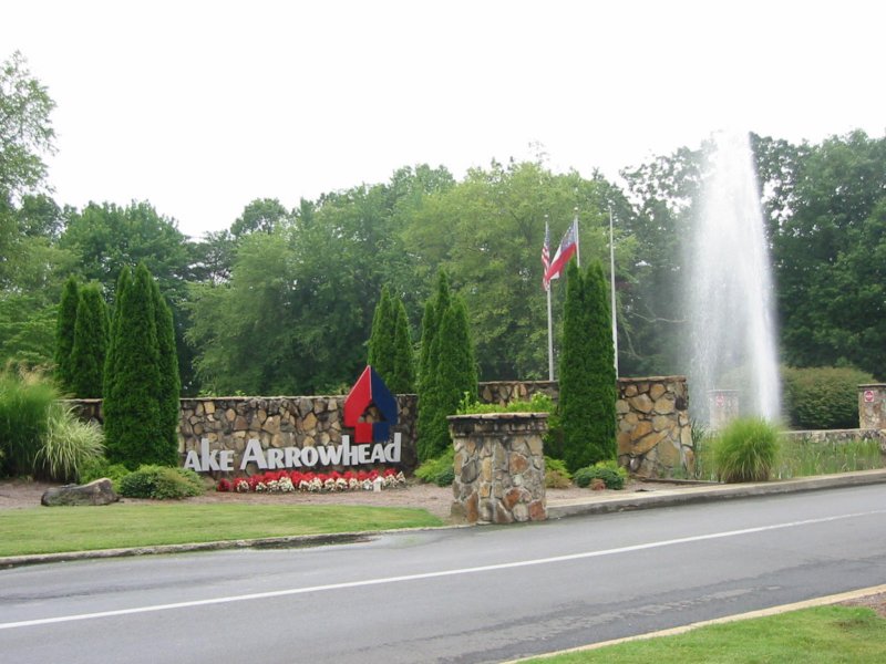 lakearrowheadmainentrance.jpg